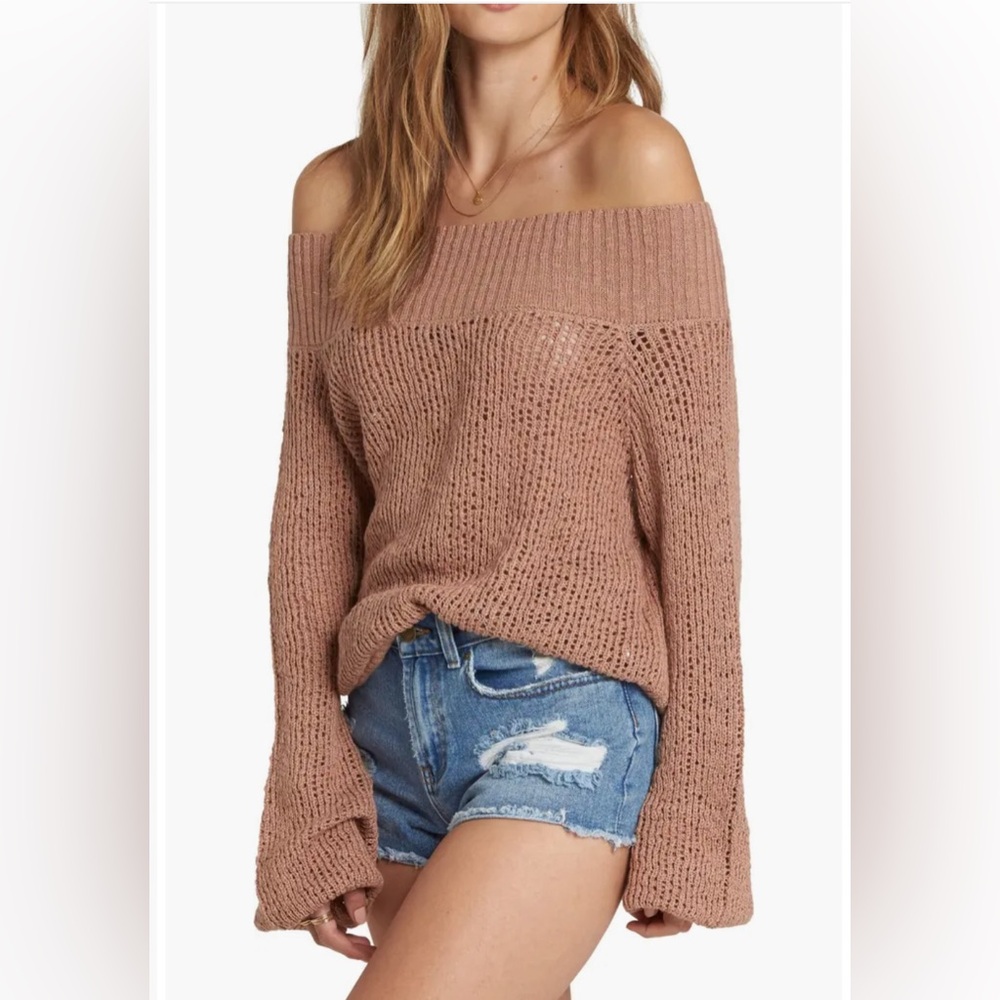 billabong ROLLED UP - off the shoulder sweater .
